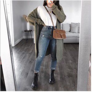 NWOT G.F. Long Cardigan THE PERFECT FALL SWEATER.  Color: Thyma Size: Medium